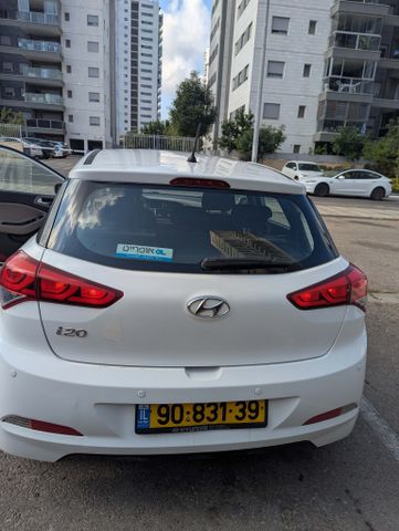 יונדאי i20