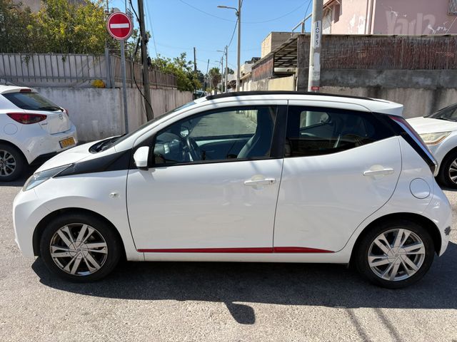 טויוטה אייגו