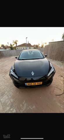 אי.וי איזי Limo