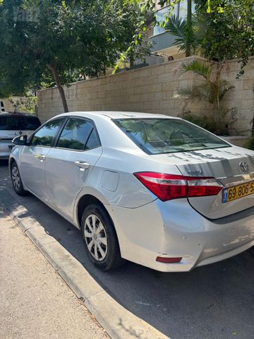מודעת רכב טויוטה קורולה