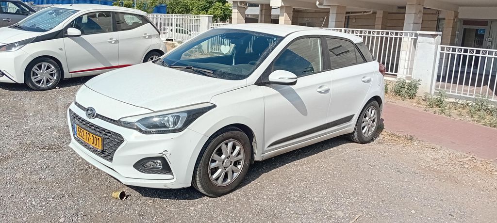 יונדאי i20
