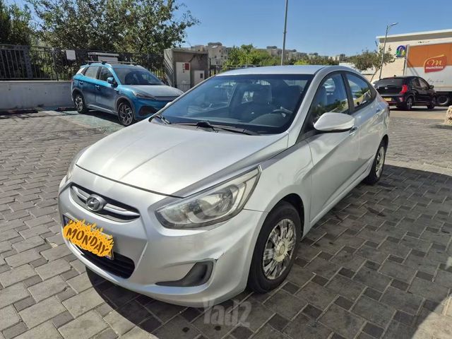 יונדאי אקסנט i25