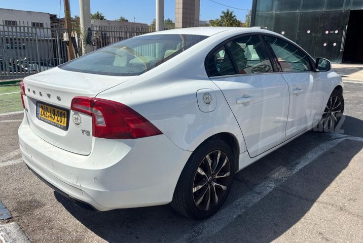 וולוו S60