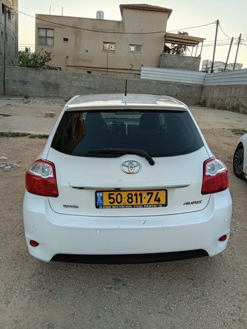 טויוטה אוריס