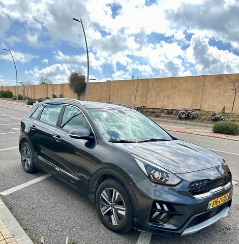 קיה נירו
