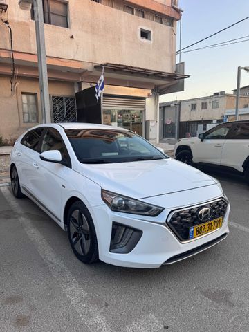 מודעת רכב יונדאי איוניק