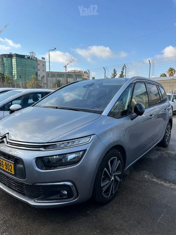 מודעת רכב סיטרואן C4 ספייסטורר
