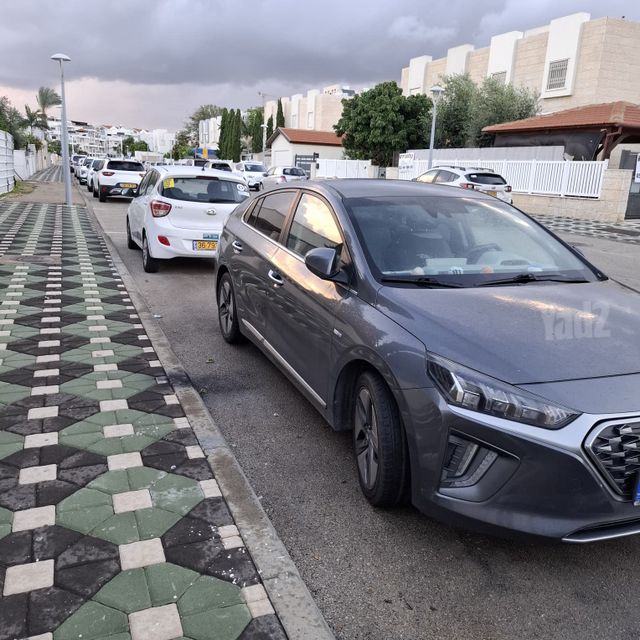 יונדאי איוניק