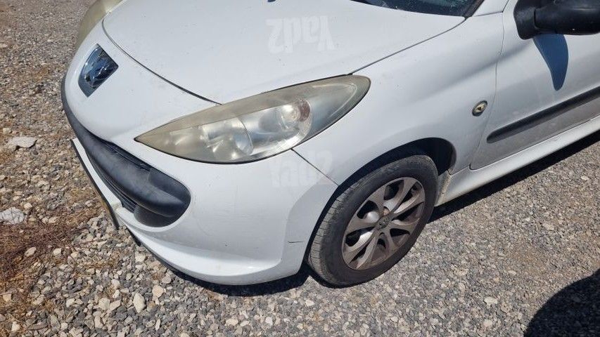 מודעת רכב פיג'ו 206