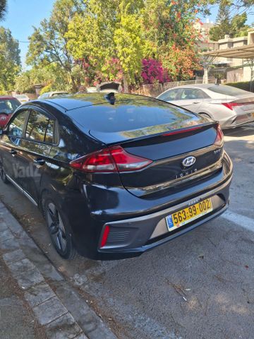 יונדאי איוניק