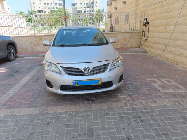 טויוטה קורולה