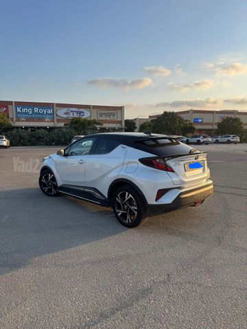 טויוטה C-HR