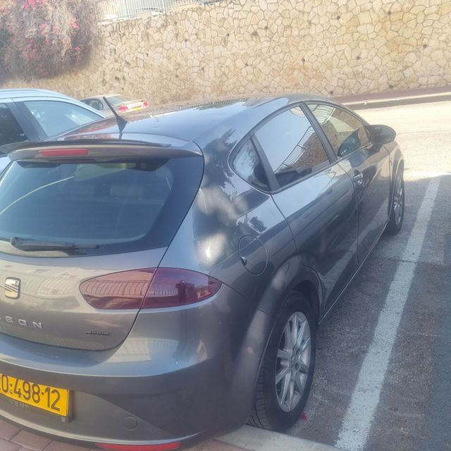 סיאט לאון
