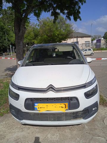 מודעת רכב סיטרואן C4 פיקאסו