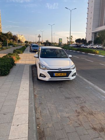 מודעת רכב יונדאי i20