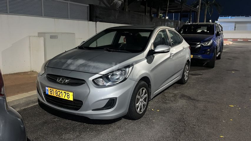 יונדאי אקסנט i25
