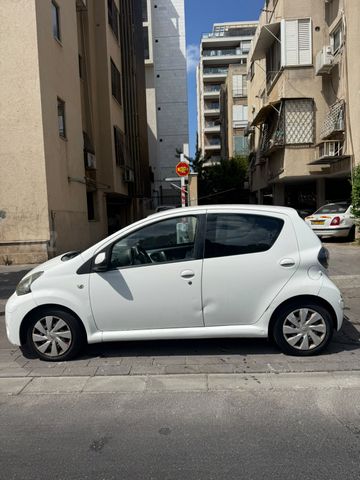 טויוטה אייגו