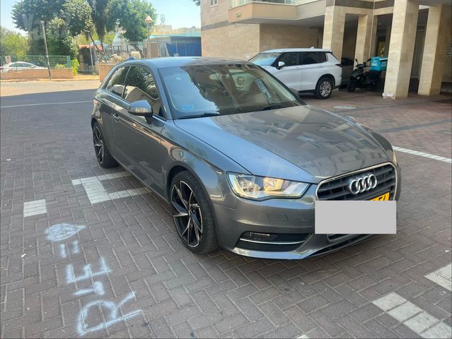 מודעת רכב אאודי A3