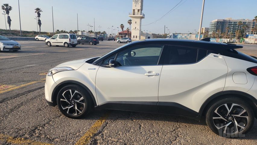 טויוטה C-HR