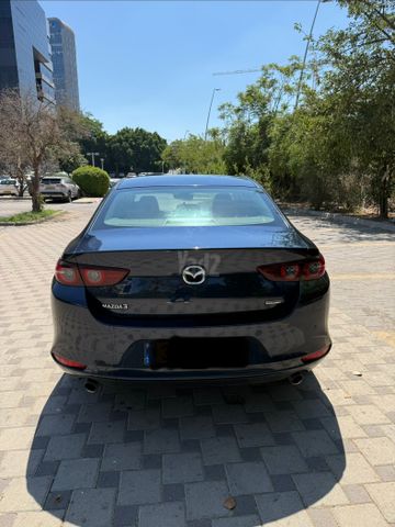 מאזדה 3