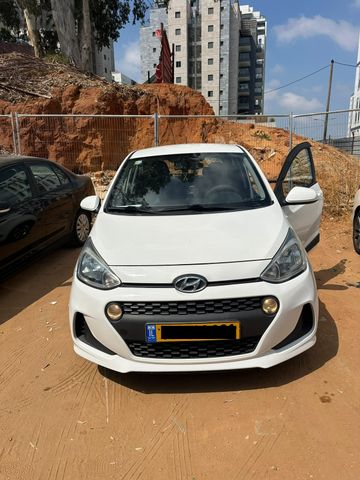 יונדאי i10
