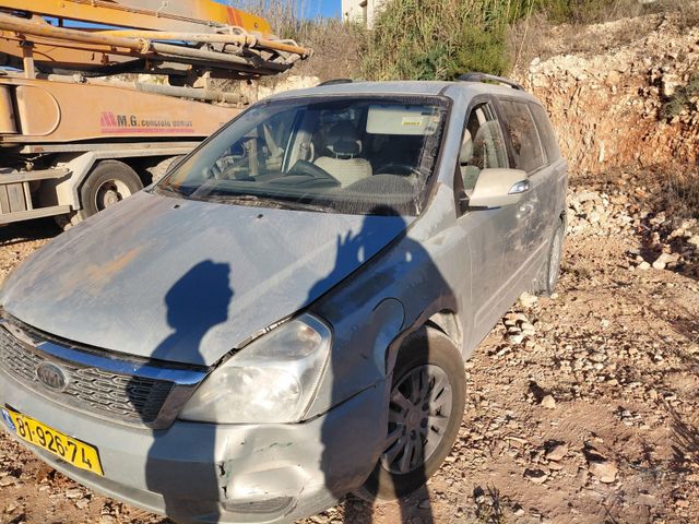מודעת רכב קיה קרניבל
