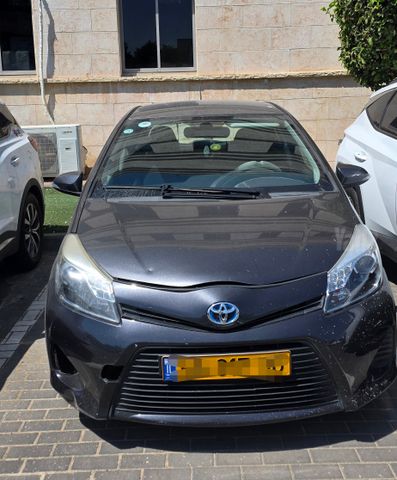 מודעת רכב טויוטה יאריס
