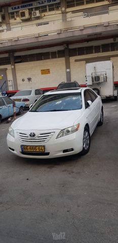 קאמרי Premium אוט׳ 3.5 (277 כ״ס)