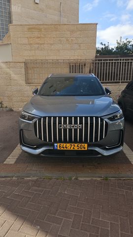 ג'אקו J8