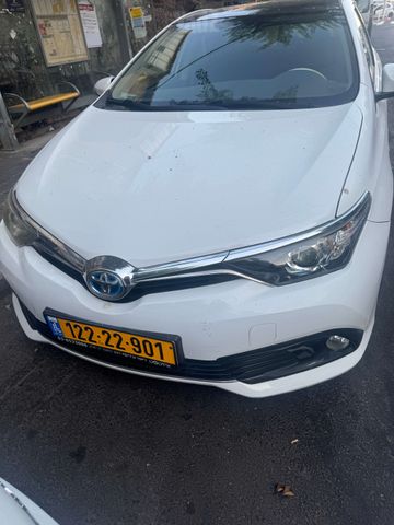 טויוטה אוריס