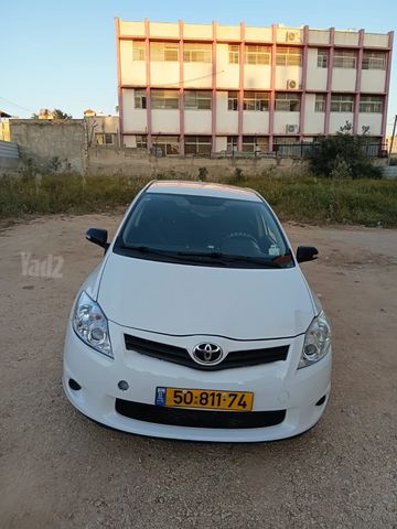 מודעת רכב טויוטה אוריס