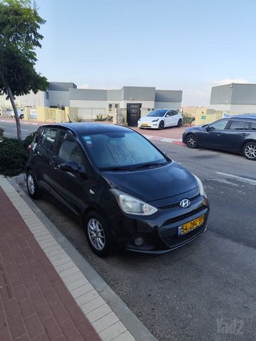 יונדאי i10