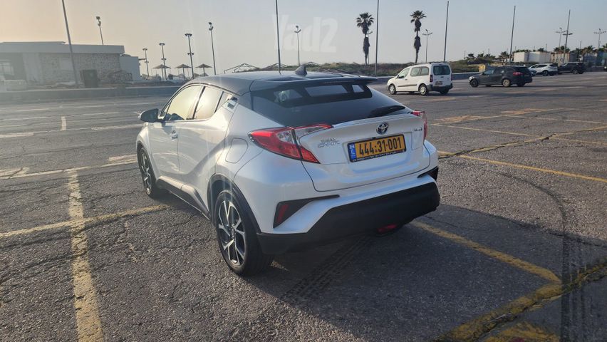 טויוטה C-HR