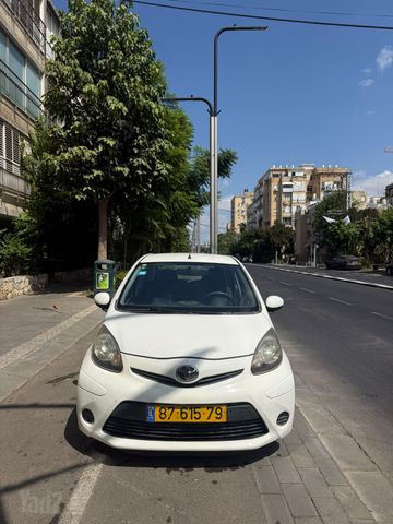 טויוטה אייגו