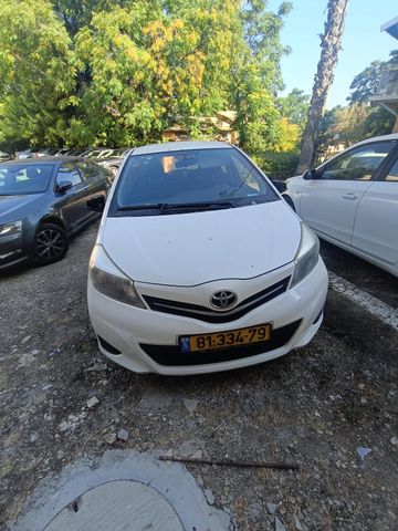 מודעת רכב טויוטה יאריס