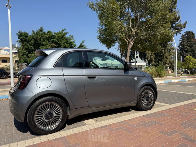 פיאט 500E