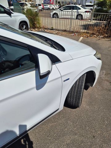 יונדאי איוניק