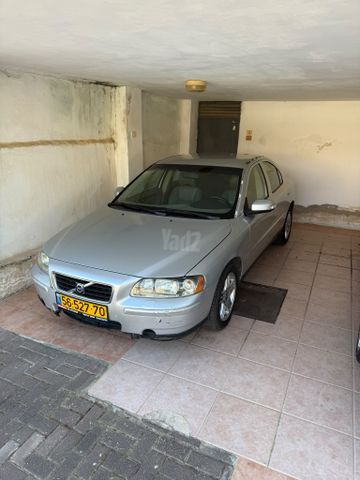 וולוו S60