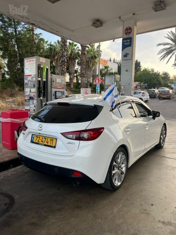 מאזדה 3