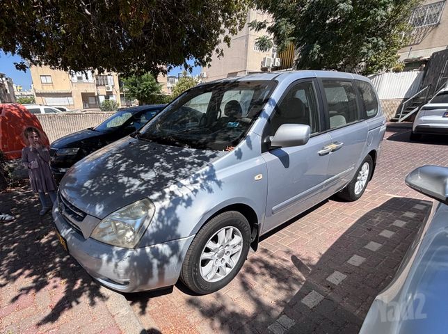 מודעת רכב קיה קרניבל