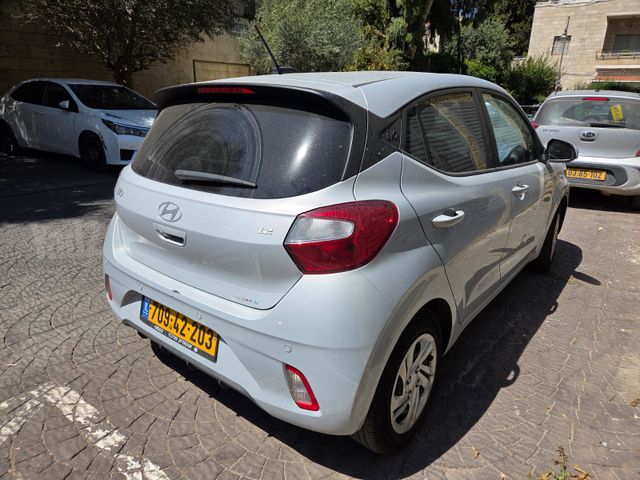 יונדאי i10