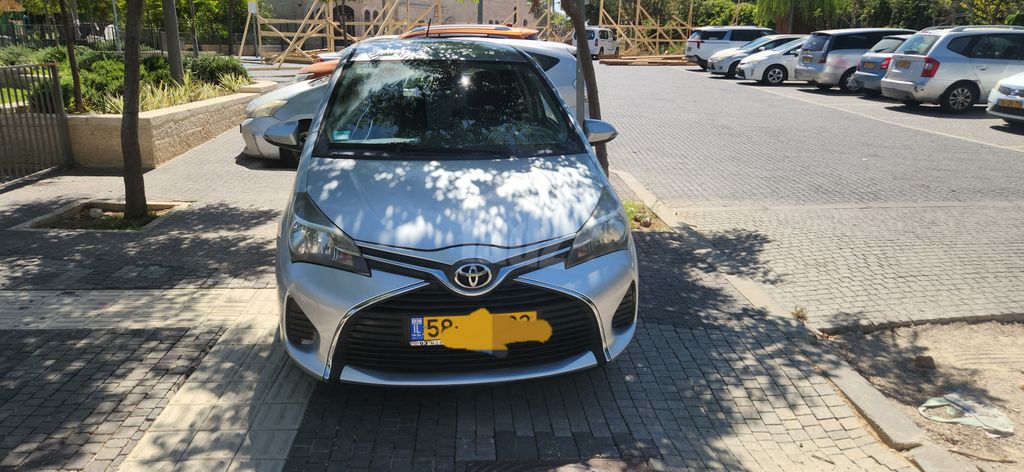 מודעת רכב טויוטה יאריס