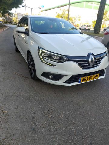 רנו מגאן