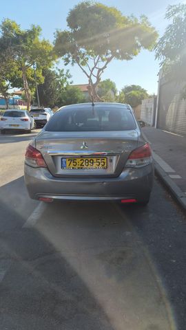 מודעת רכב מיצובישי אטראז'