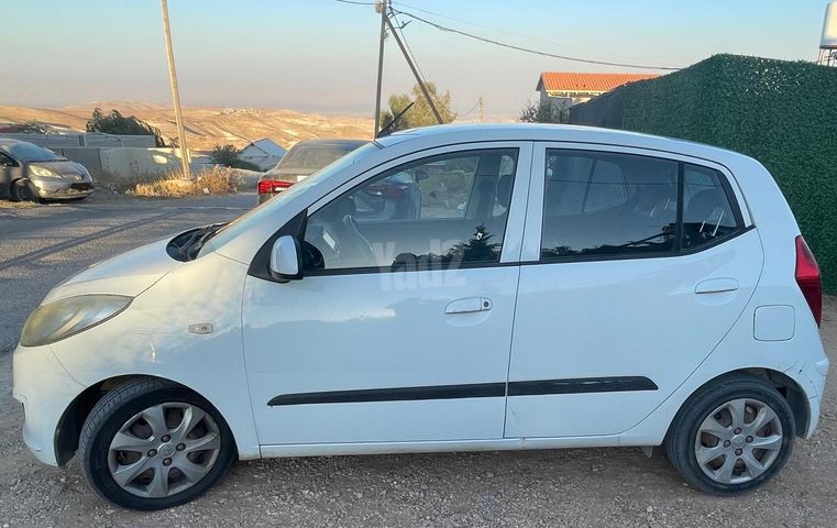יונדאי i10