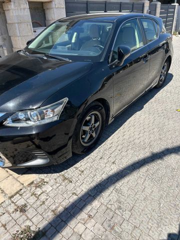 לקסוס CT