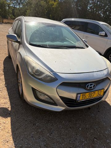 יונדאי i30