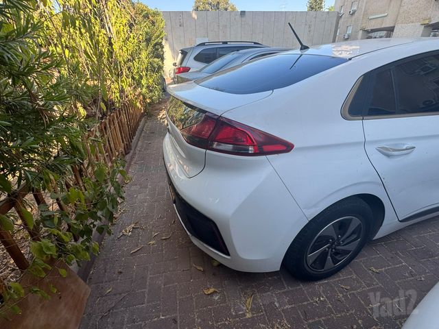 יונדאי איוניק