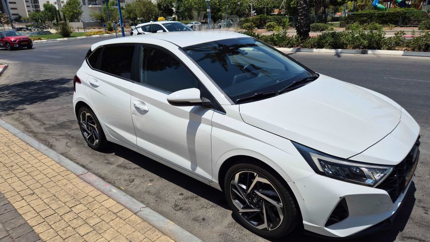 יונדאי i20