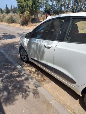 יונדאי i10